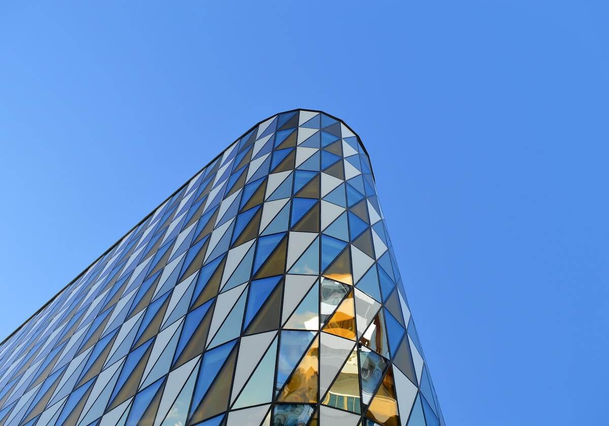 詹姆斯在《人民日报》撰文:篮球是连接彼此的桥梁 分享打好篮球3个关键